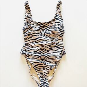 NWT Skims Scoop Neck One Piece Swim